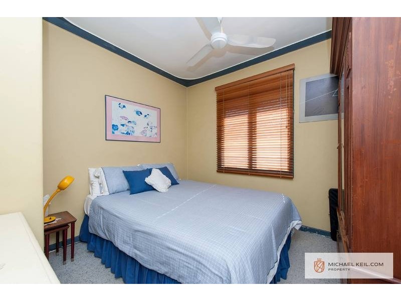 17 Wendron Street, Cloverdale WA 6105