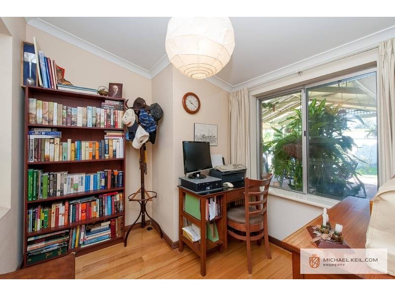 17 Wendron Street, Cloverdale WA 6105