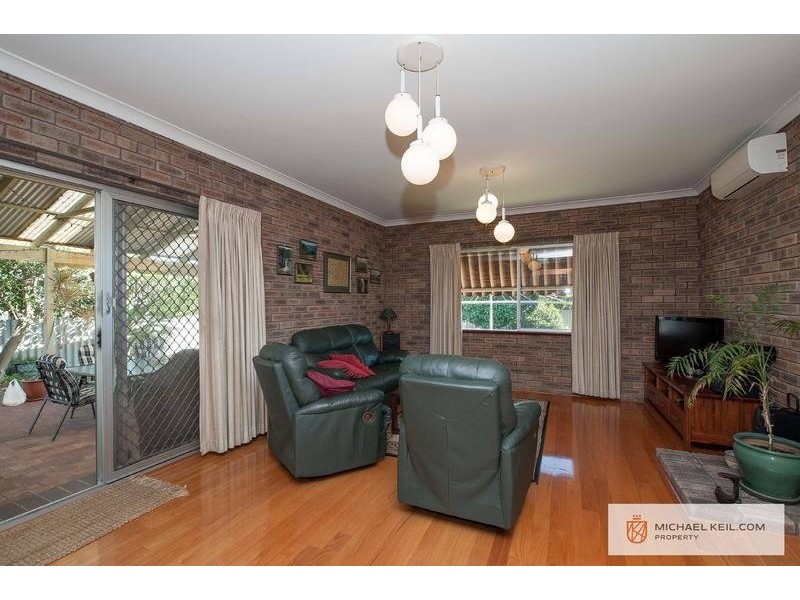 17 Wendron Street, Cloverdale WA 6105