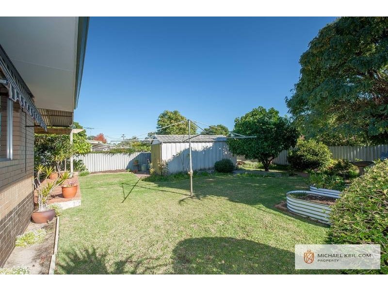 17 Wendron Street, Cloverdale WA 6105