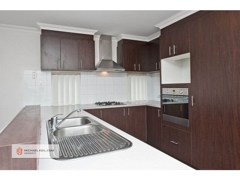 51 Longhurst Way, Queens Park WA 6107