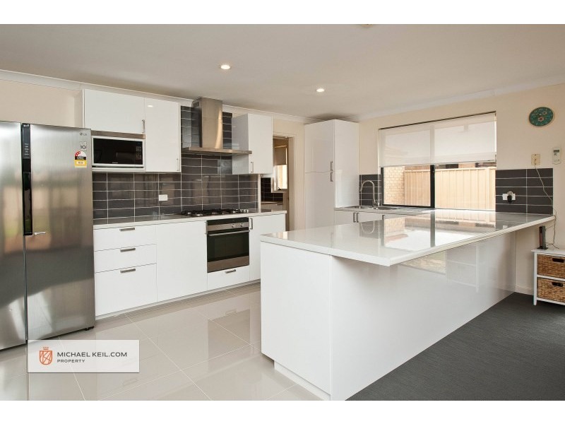 45 Canna Drive, Canning Vale WA 6155