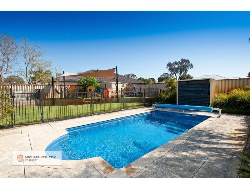 13 Field Avenue, Redcliffe WA 6104