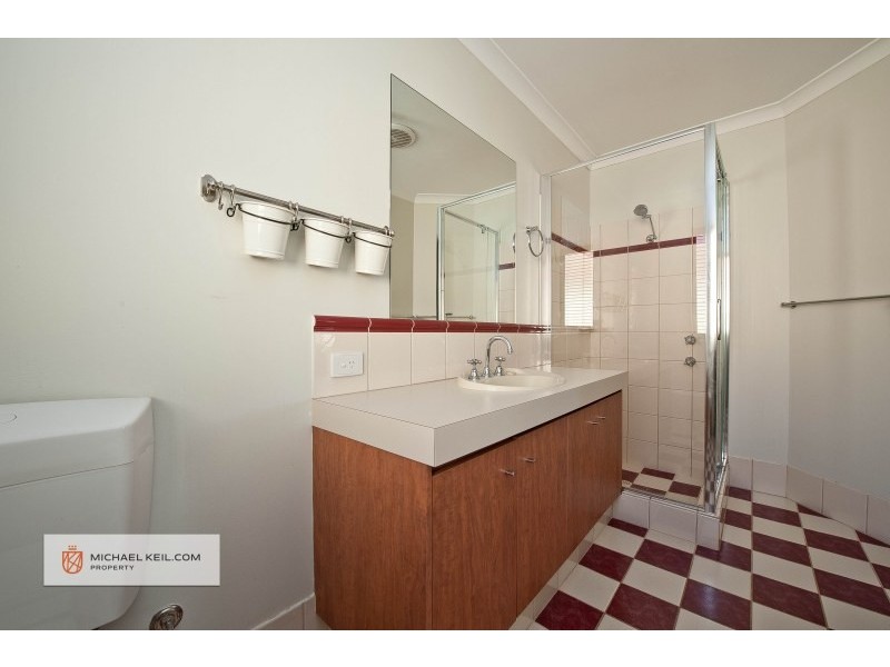 13 Field Avenue, Redcliffe WA 6104