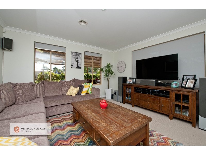 13 Field Avenue, Redcliffe WA 6104