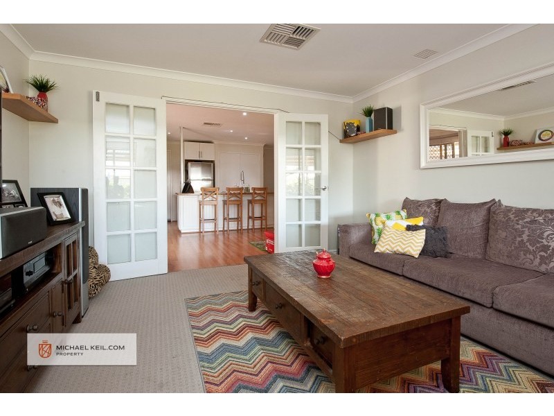 13 Field Avenue, Redcliffe WA 6104