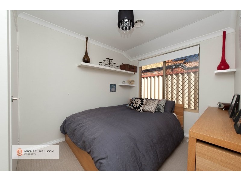 13 Field Avenue, Redcliffe WA 6104