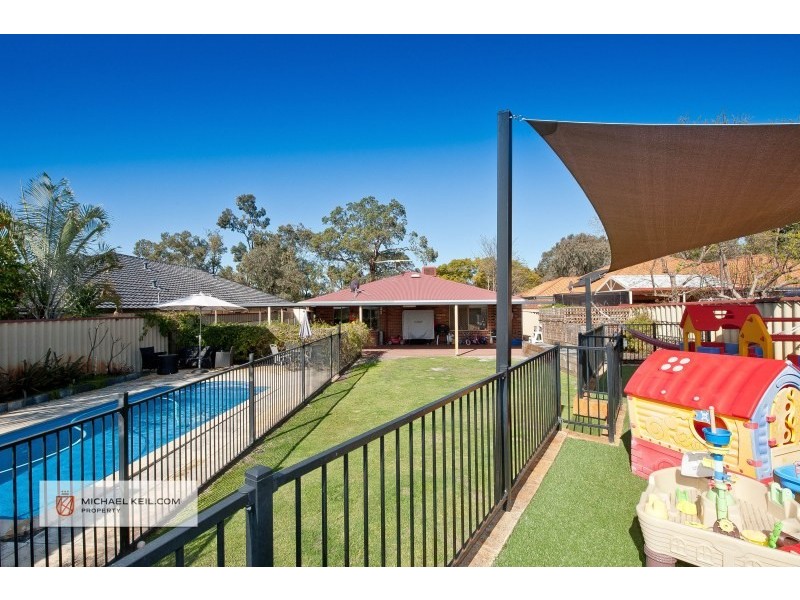 13 Field Avenue, Redcliffe WA 6104