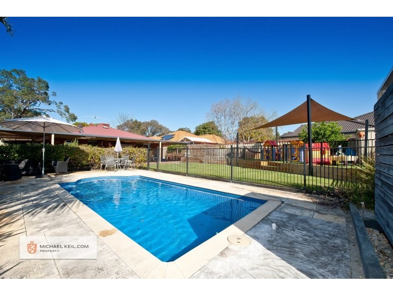 13 Field Avenue, Redcliffe WA 6104