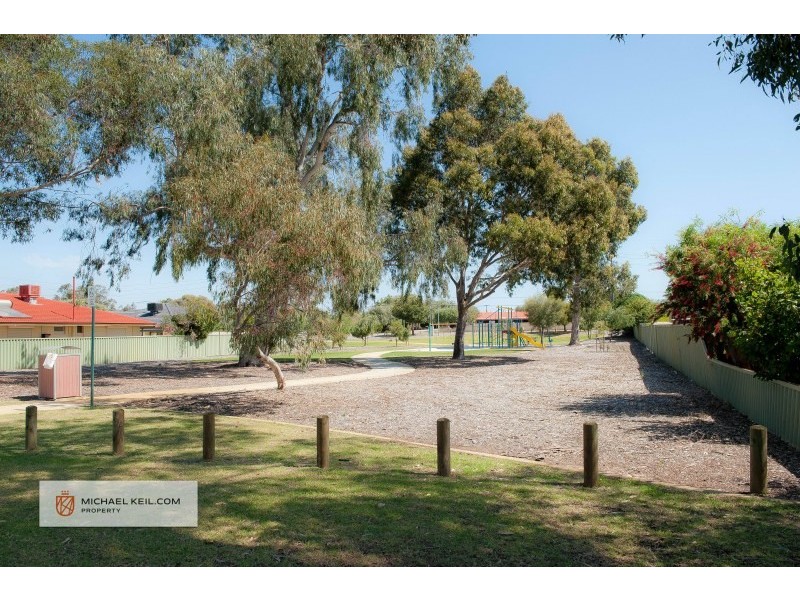 145 Arlunya Avenue, Cloverdale WA 6105