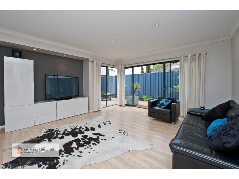 25 Klem Ave, Redcliffe WA 6104