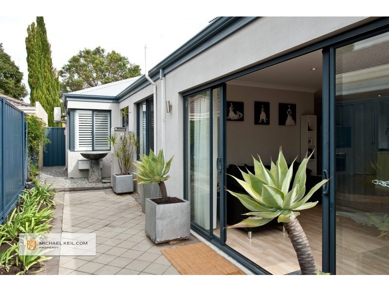 25 Klem Ave, Redcliffe WA 6104