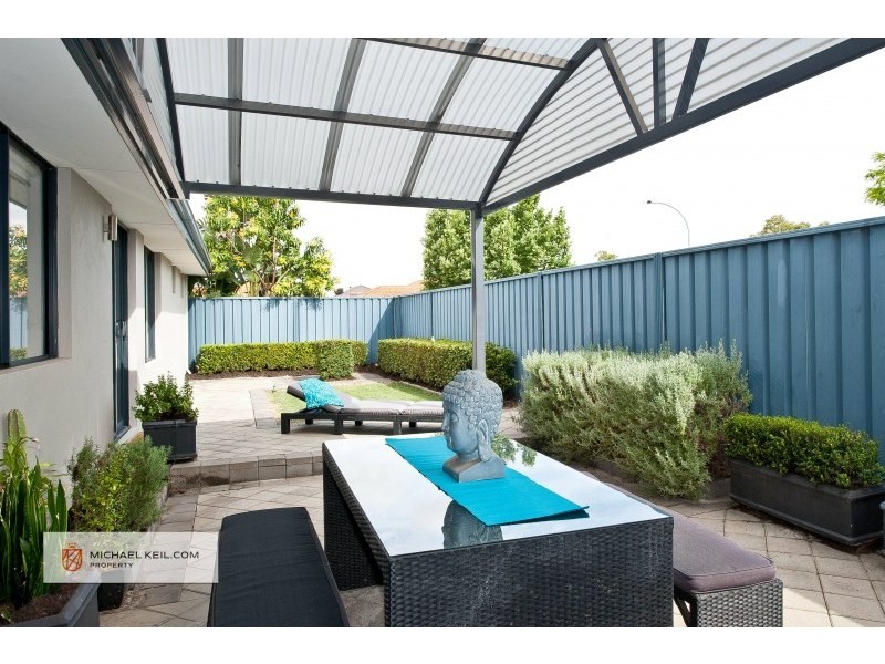 25 Klem Ave, Redcliffe WA 6104