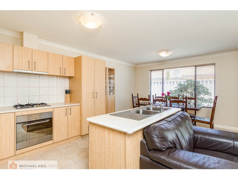 1 Crellin Way, Cloverdale WA 6105