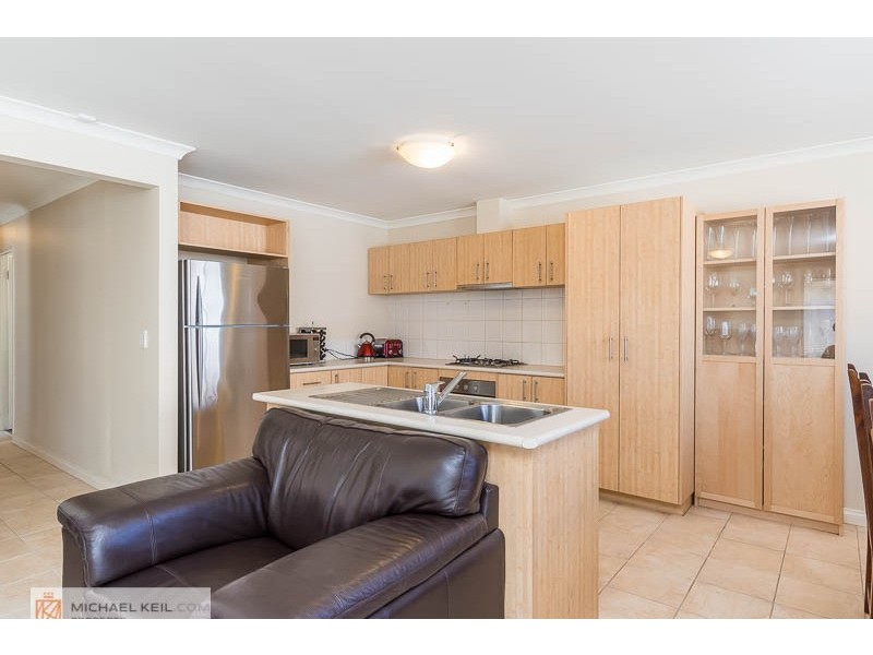 1 Crellin Way, Cloverdale WA 6105