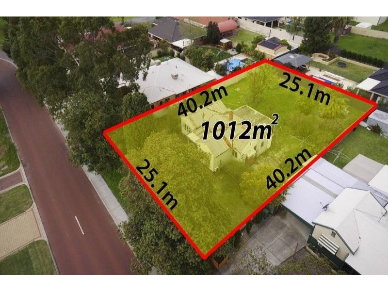 6 Field Avenue, Redcliffe WA 6104