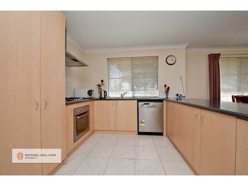 1/2 Beverley Road, Cloverdale WA 6105