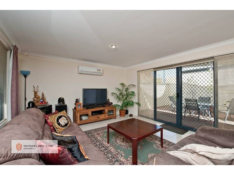 1/2 Beverley Road, Cloverdale WA 6105