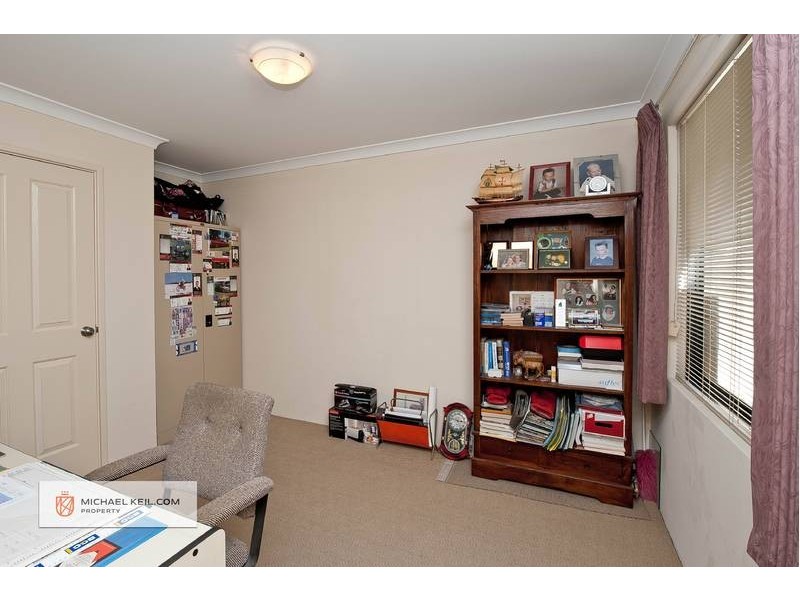 1/2 Beverley Road, Cloverdale WA 6105