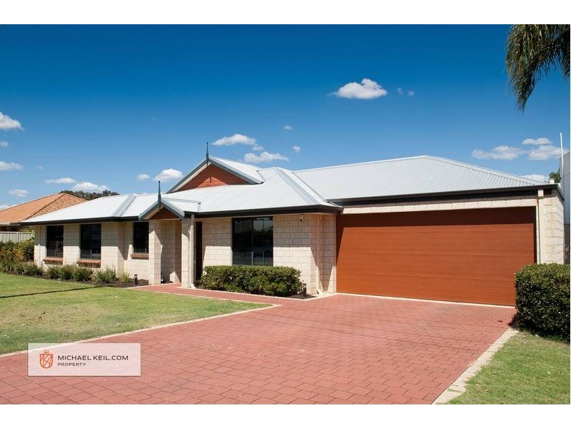 1/2 Beverley Road, Cloverdale WA 6105