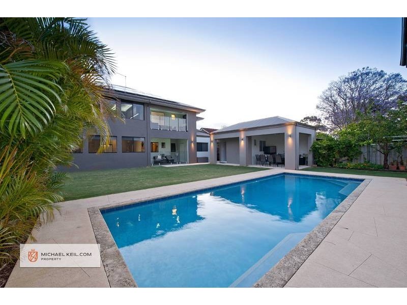 11 Belinda Avenue, Cloverdale WA 6105