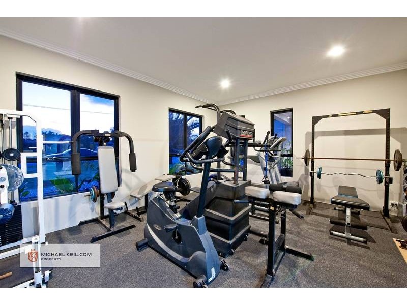 11 Belinda Avenue, Cloverdale WA 6105