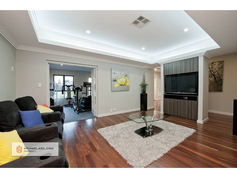 11 Belinda Avenue, Cloverdale WA 6105