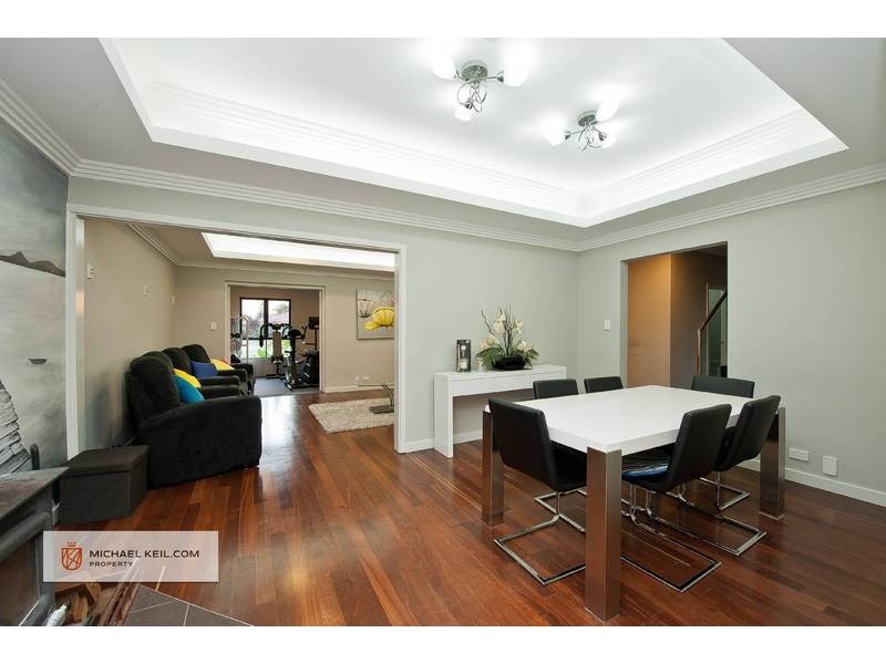 11 Belinda Avenue, Cloverdale WA 6105