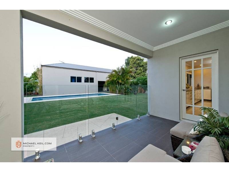 11 Belinda Avenue, Cloverdale WA 6105