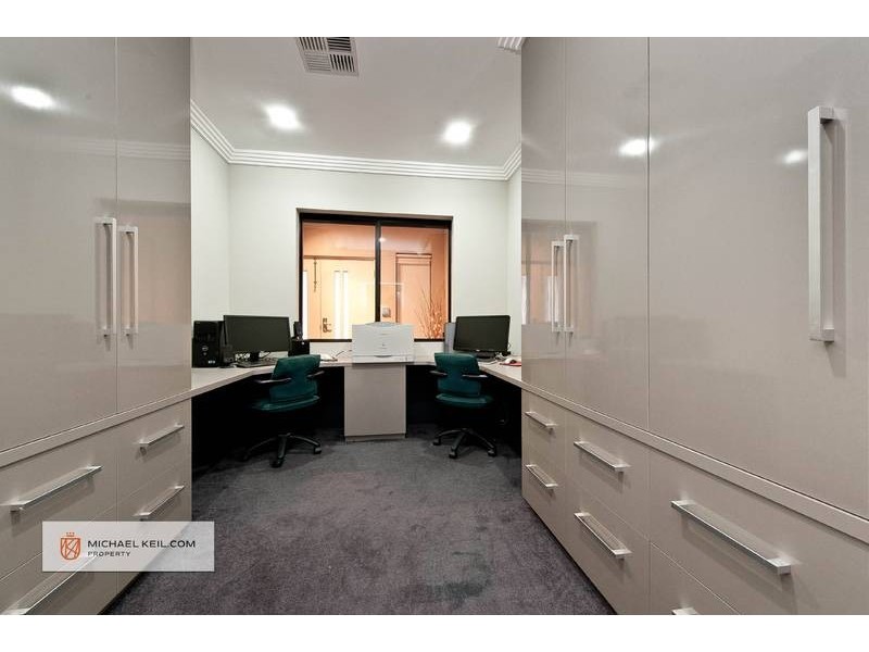 11 Belinda Avenue, Cloverdale WA 6105