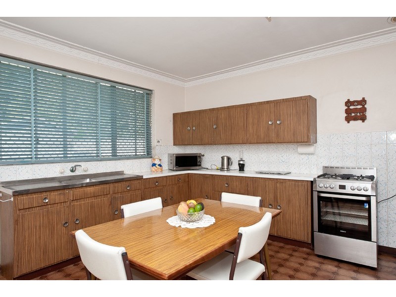 287 Hardey Road, Cloverdale WA 6105