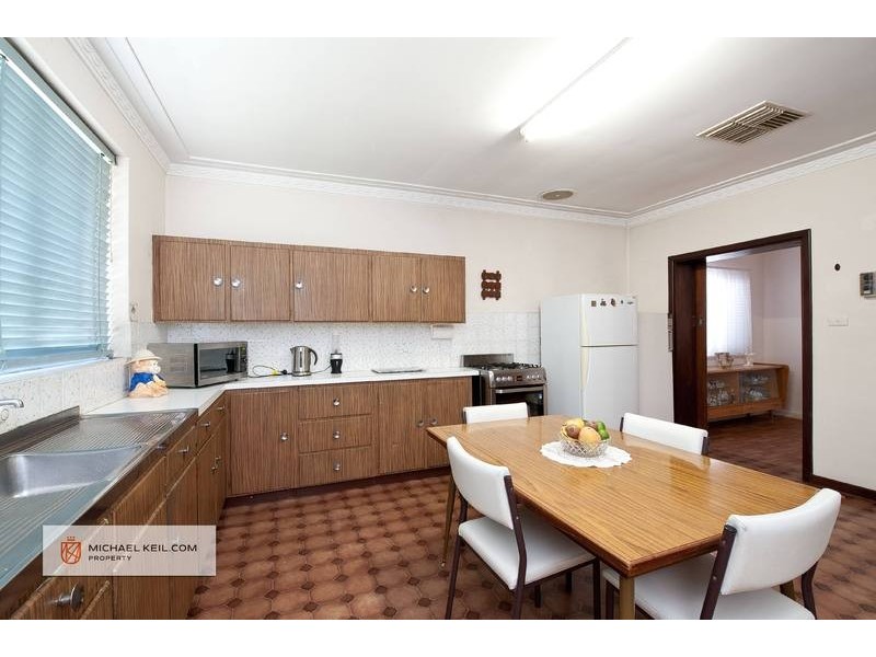 287 Hardey Road, Cloverdale WA 6105