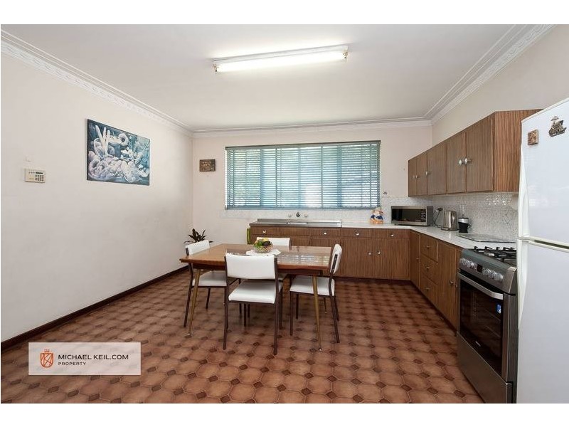 287 Hardey Road, Cloverdale WA 6105