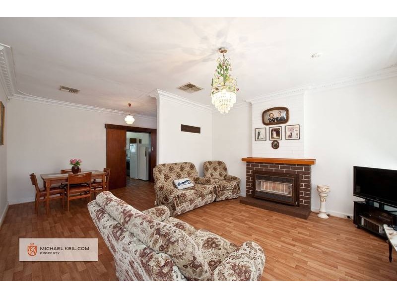 287 Hardey Road, Cloverdale WA 6105