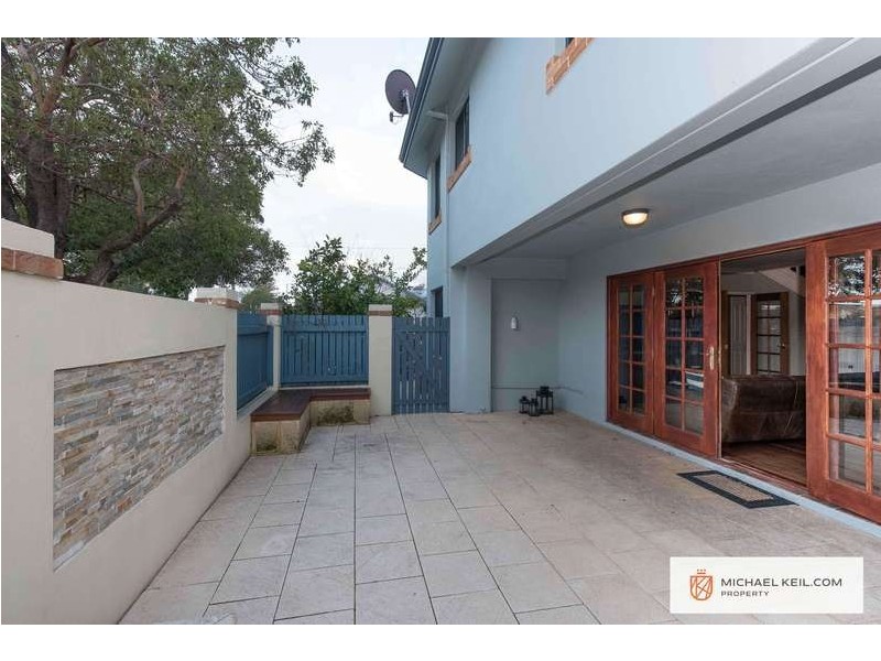 11 Banksia Street, Joondanna WA 6060