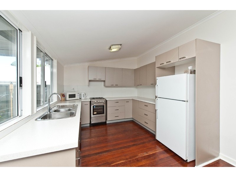 208 Scott Street, Cloverdale WA 6105