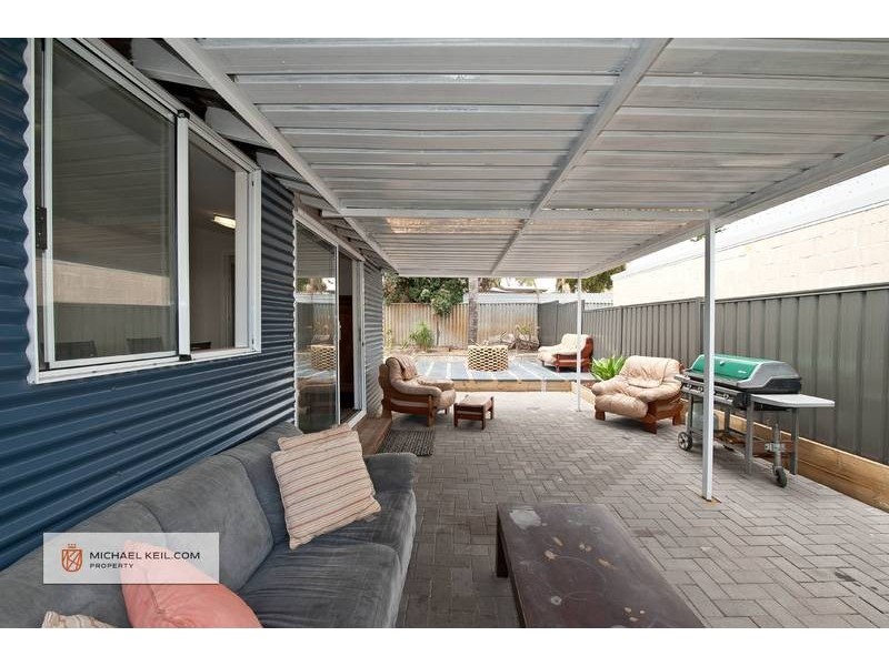 208 Scott Street, Cloverdale WA 6105
