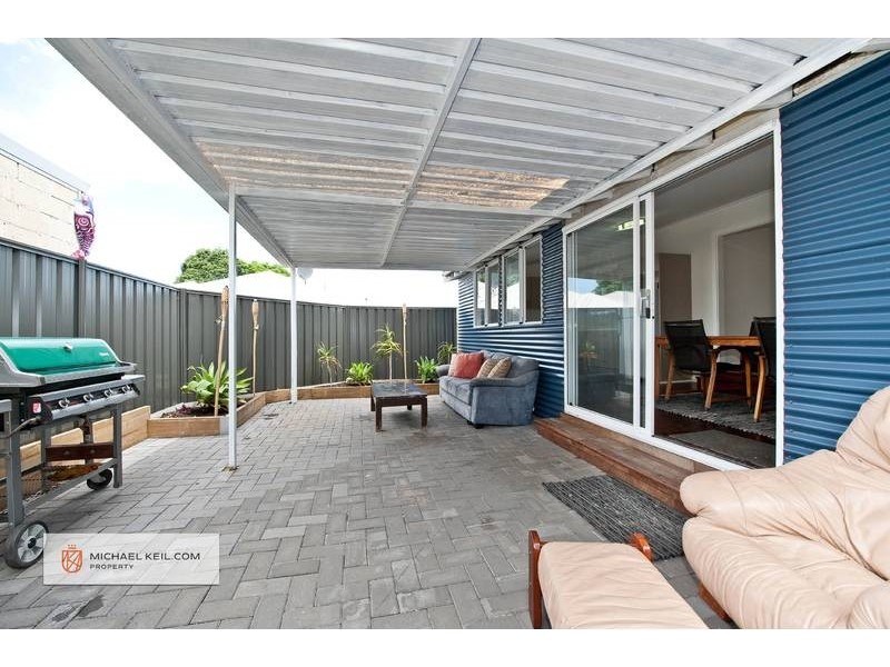 208 Scott Street, Cloverdale WA 6105