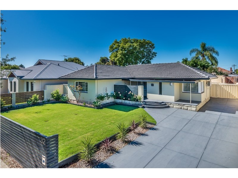 32 Pitt Street, St James WA 6102