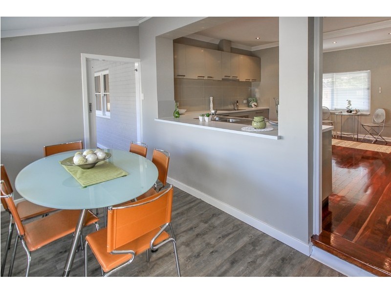 32 Pitt Street, St James WA 6102