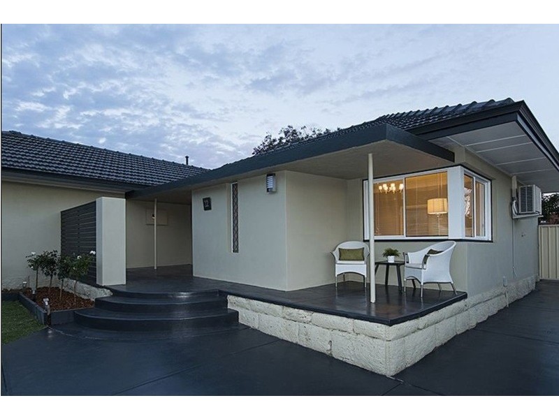 32 Pitt Street, St James WA 6102