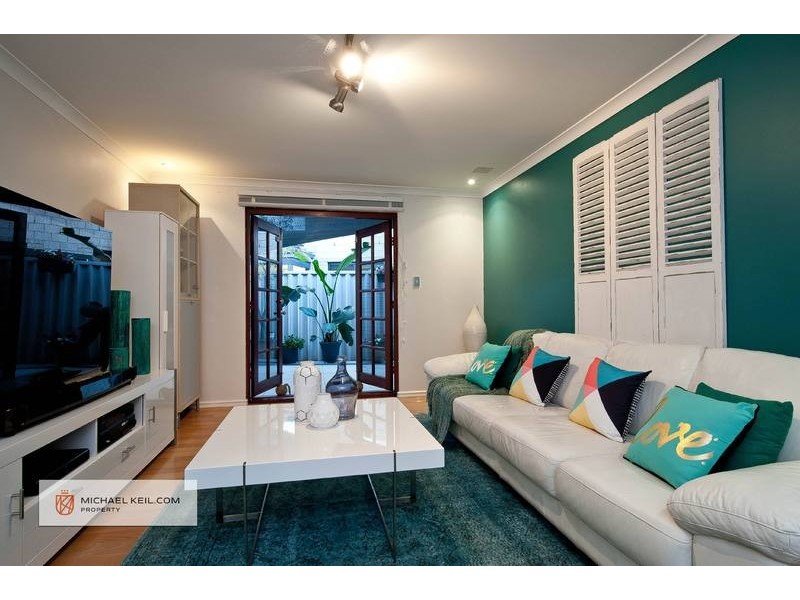 25 Willow Tree Drive, Kewdale WA 6105