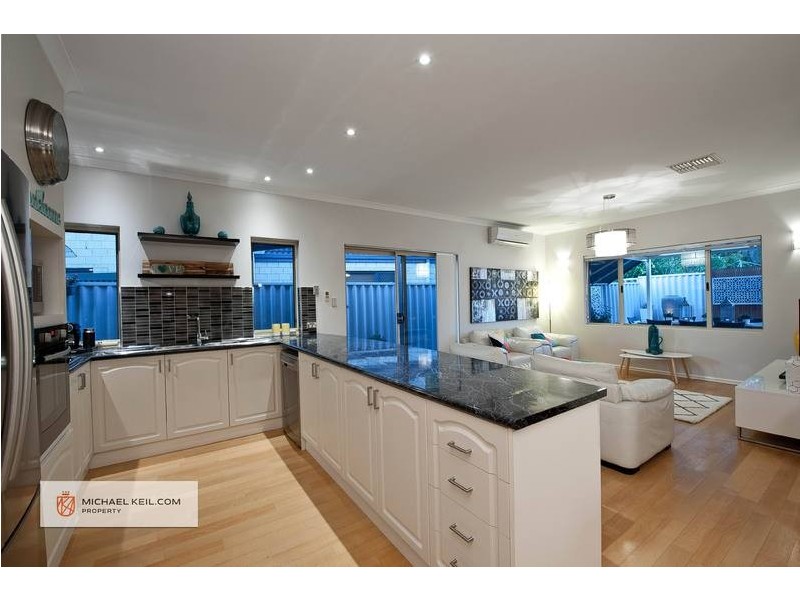 25 Willow Tree Drive, Kewdale WA 6105