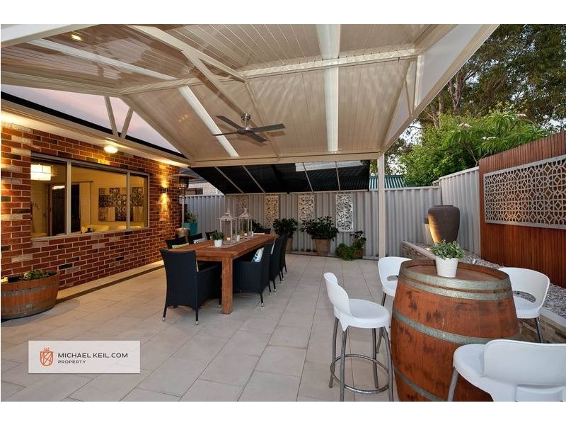 25 Willow Tree Drive, Kewdale WA 6105