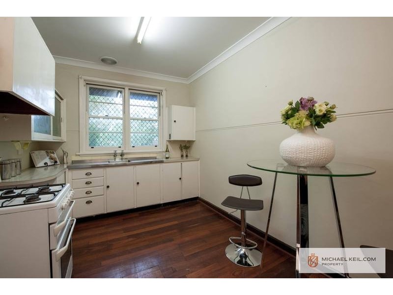 396 Berwick Street, St James WA 6102