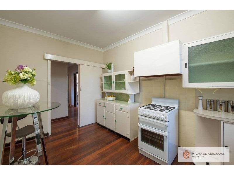 396 Berwick Street, St James WA 6102