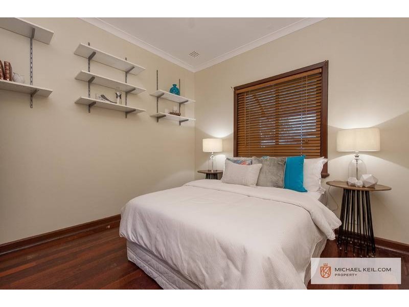 396 Berwick Street, St James WA 6102