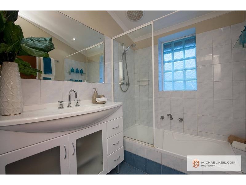 396 Berwick Street, St James WA 6102