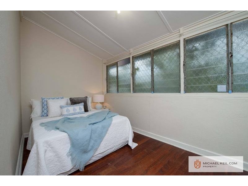 396 Berwick Street, St James WA 6102