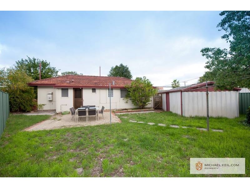 396 Berwick Street, St James WA 6102